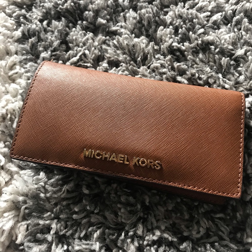 Michael Kors Slim Wallet